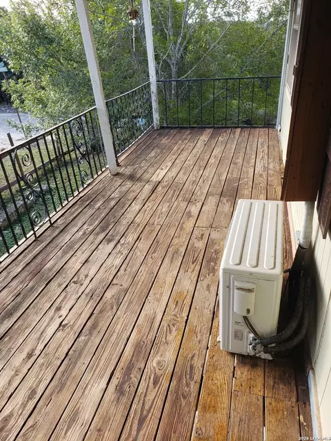 Exterior - 484 Avenue R, Lakehills, TX 78063 photo 9 of 32