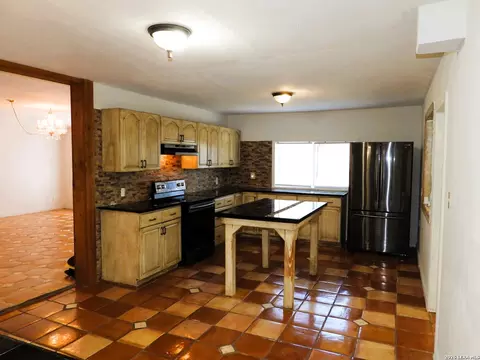 Kitchen - 484 Avenue R, Lakehills, TX 78063 photo 2 of 4