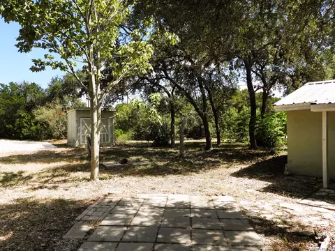 Exterior - 484 Avenue R, Lakehills, TX 78063 photo 31 of 32