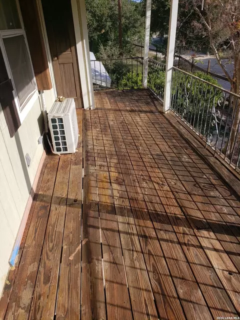 Exterior - 484 Avenue R, Lakehills, TX 78063 photo 10 of 32