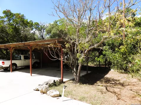 Exterior - 484 Avenue R, Lakehills, TX 78063 photo 19 of 32