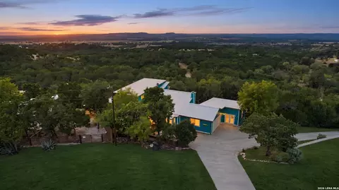 204 Mount Pisgah Dr, Comfort, TX 78013