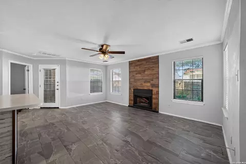 4803 Hamilton Wolfe Rd #303, San Antonio, TX 78229