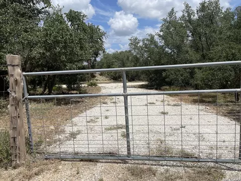 233 Rust Ranch Rd, Blanco, TX 78606 photo 44