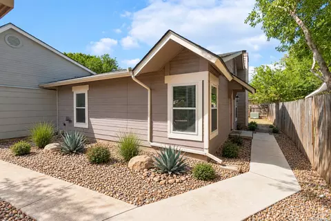 6823 Mountain Spring St, San Antonio, TX 78249