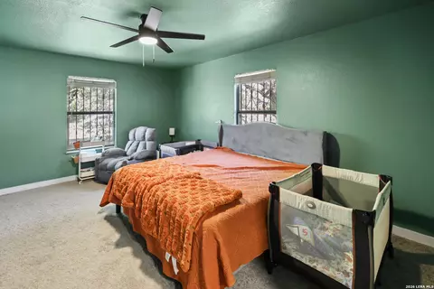 Bedroom - 116 E Bluebonnet Dr, Uvalde, TX 78801 photo 1 of 3