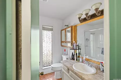 Bath - 116 E Bluebonnet Dr, Uvalde, TX 78801 photo 1 of 3