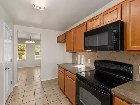 Kitchen - 348 King Elder Ln, Leander, TX 78641 photo 6 of 6