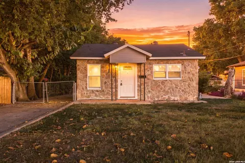 120 Bank St, San Antonio, TX 78204