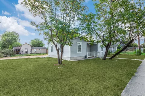 1510 NW 19th St, San Antonio, TX 78207
