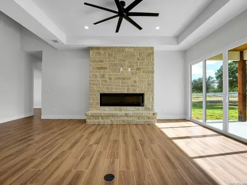 Living - 101 W Medium Meadow Dr, Lytle, TX 78052 photo 4 of 8