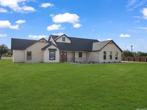 Exterior - 101 W Medium Meadow Dr, Lytle, TX 78052 photo 2 of 12