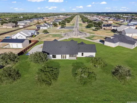 View/Area - 101 W Medium Meadow Dr, Lytle, TX 78052 photo 3 of 4