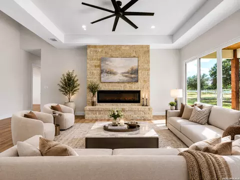 Living - 101 W Medium Meadow Dr, Lytle, TX 78052 photo 5 of 8