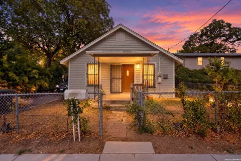 217 Lancaster, San Antonio, TX 78214