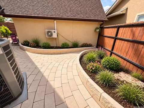 Exterior - 9142 Windgarden, Windcrest, TX 78239 photo 10 of 17