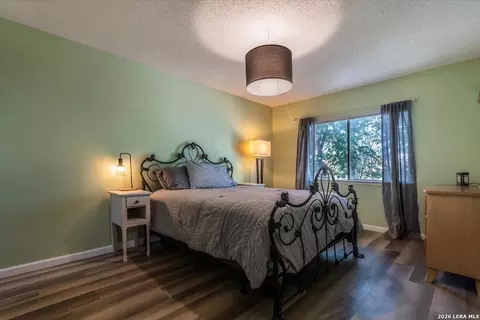 Bedroom - 9706 Meadow Dr, Converse, TX 78109 photo 2 of 2
