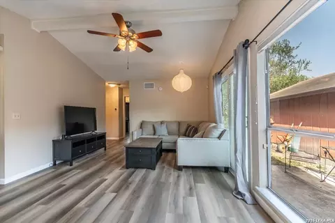 Living - 9706 Meadow Dr, Converse, TX 78109 photo 1 of 3