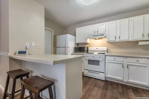 Kitchen - 9706 Meadow Dr, Converse, TX 78109 photo 1 of 3