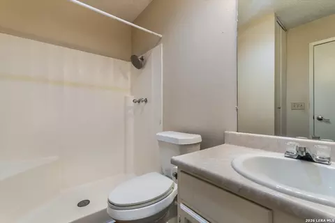 Bath - 9706 Meadow Dr, Converse, TX 78109 photo 2 of 2