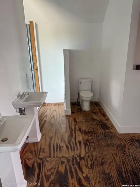 Bath - 21805 Senior Rd, Von Ormy, TX 78073 photo 2 of 3