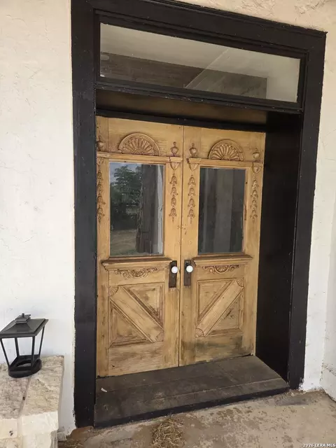 Exterior - 21805 Senior Rd, Von Ormy, TX 78073 photo 3 of 9