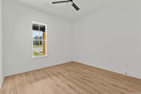 Bedroom - 3539 County Road 676, Devine, TX 78016 photo 2 of 4