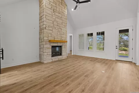 Living - 3539 County Road 676, Devine, TX 78016 photo 1 of 1