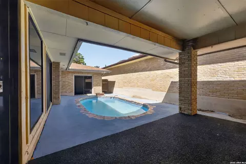 Exterior - 5806 Winterhaven Dr, Windcrest, TX 78239 photo 8 of 13