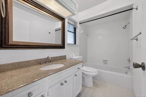 Bath - 5806 Winterhaven Dr, Windcrest, TX 78239 photo 6 of 6