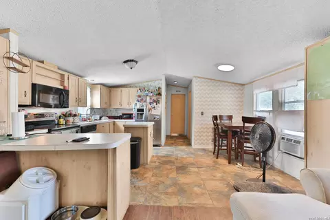 235 Brianna Ct, Von Ormy, TX 78073 photo 8
