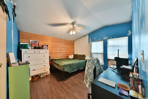 235 Brianna Ct, Von Ormy, TX 78073 photo 13