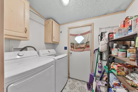 235 Brianna Ct, Von Ormy, TX 78073 photo 12