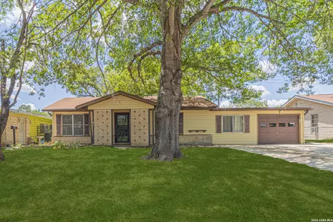 638 Prestwick Blvd UNIT 1, San Antonio, TX 78223