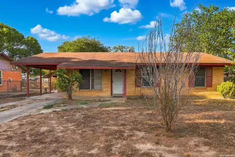 439 Wimberly Blvd, San Antonio, TX 78221