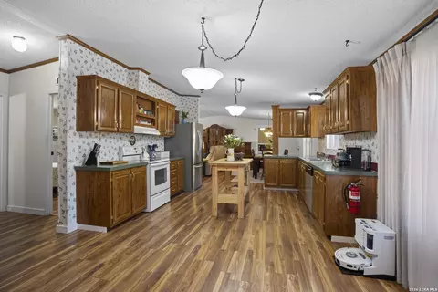 Kitchen - 170 Savannah Grv, Von Ormy, TX 78073 photo 2 of 6