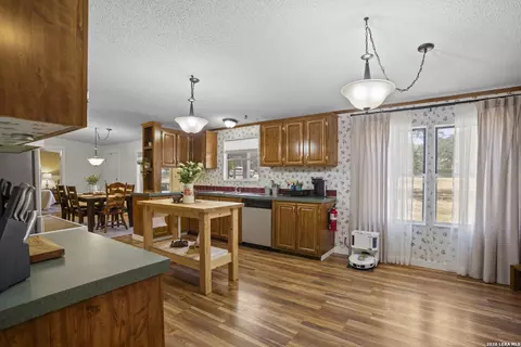 Kitchen - 170 Savannah Grv, Von Ormy, TX 78073 photo 3 of 6