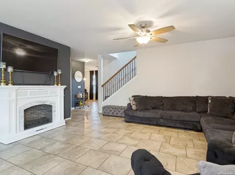 1630 Desert Candle, San Antonio, TX 78245