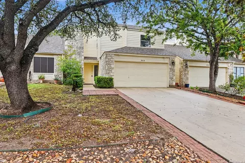 8416 Echo Creek Ln, San Antonio, TX 78240
