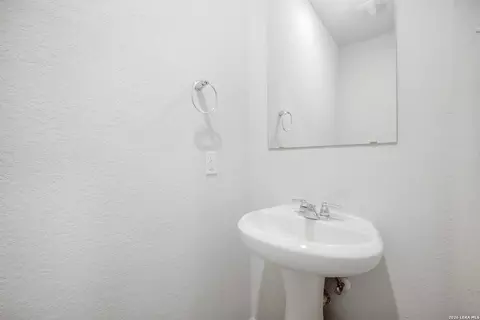 Bath - 15603 Garam Trl, Von Ormy, TX 78073 photo 1 of 2