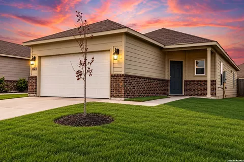 1123 Thea Cv, New Braunfels, TX 78130