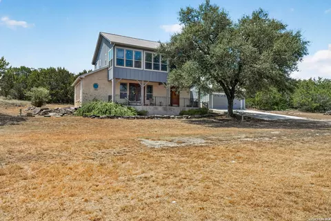 109 Rolling View Dr, Boerne, TX 78006