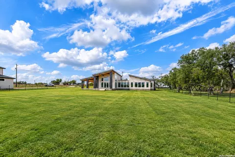 Exterior - 21660 Senior Rd #2, Von Ormy, TX 78073 photo 5 of 9
