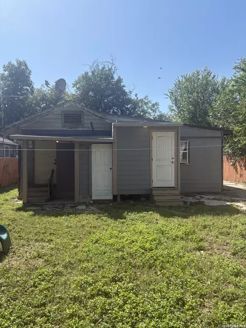1220 Romero, San Antonio, TX 78237