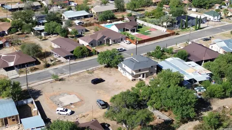 View/Area - 3822 Dalia St, Eagle Pass, TX 78852 photo 2 of 6