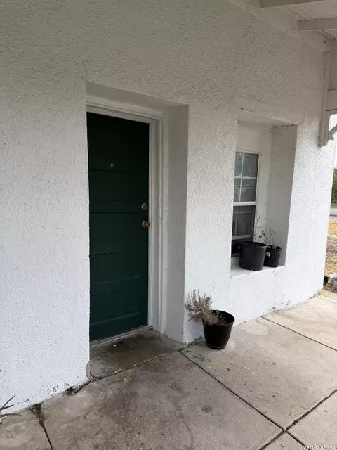 Exterior - 714 Webster St, Eagle Pass, TX 78852 photo 2 of 4