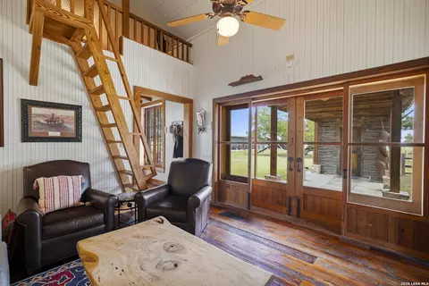 Living - 809 Rivertree Rd, Leakey, TX 78873 photo 3 of 8