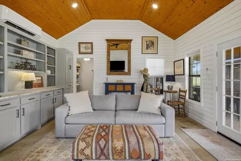 Living - 809 Rivertree Rd, Leakey, TX 78873 photo 8 of 8