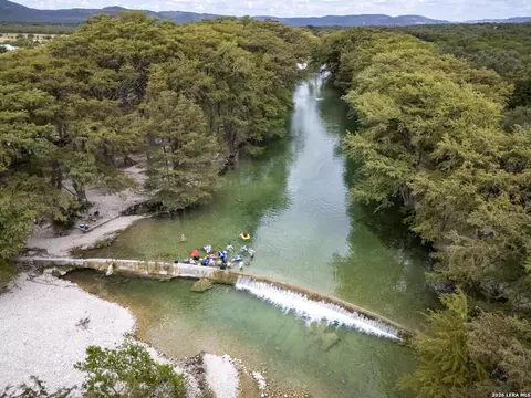 View/Area - 809 Rivertree Rd, Leakey, TX 78873 photo 3 of 6
