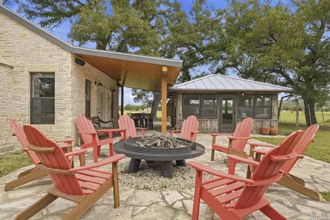 Exterior - 809 Rivertree Rd, Leakey, TX 78873 photo 11 of 15